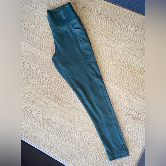 GREEN PRANA LEGGINGS - Picture 3 of 6
